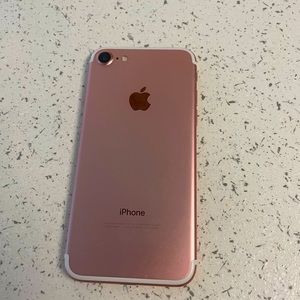 iPhone 7. Rose Gold